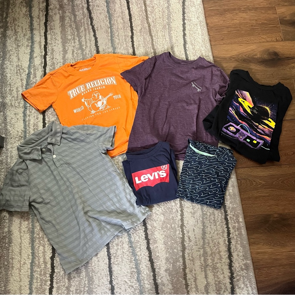 Set of 6 boys t shirts, size 6/7